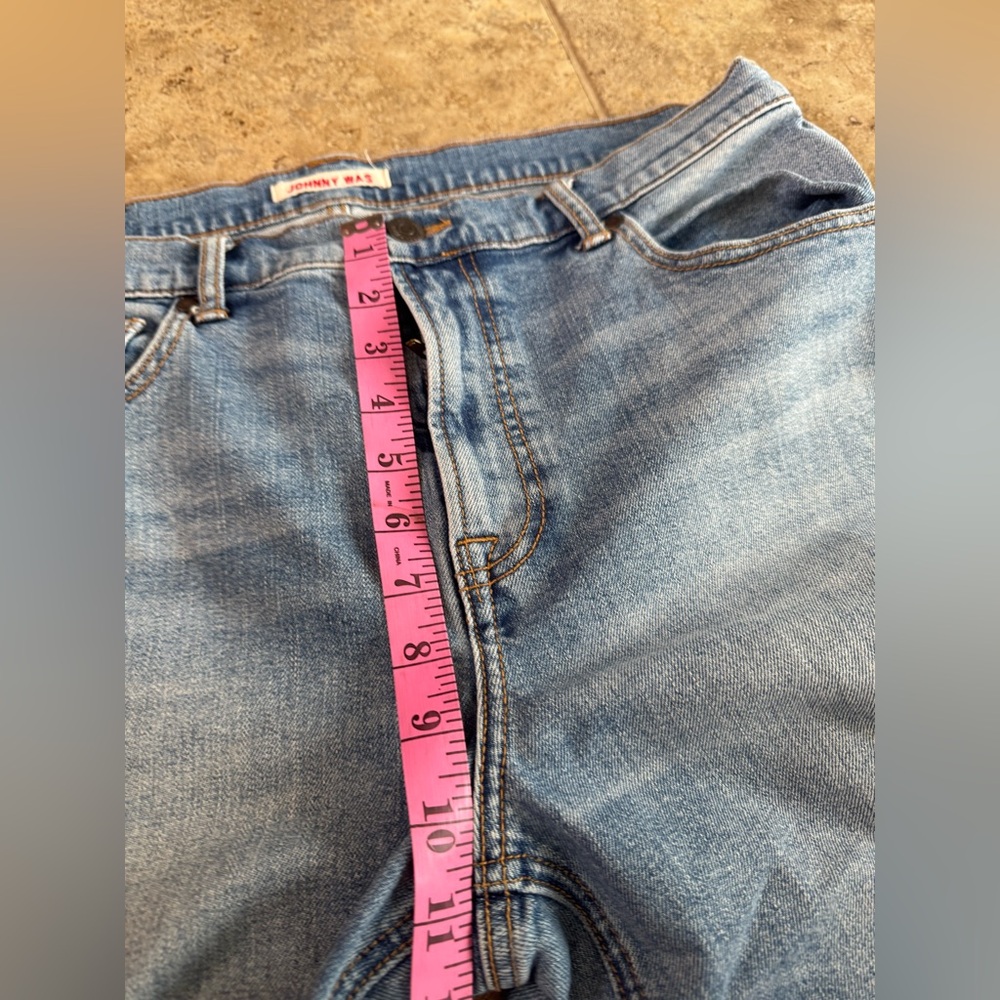R Johnny was the cropped baby boot mid rise slight boot denim jeans - Picture 5 of 8